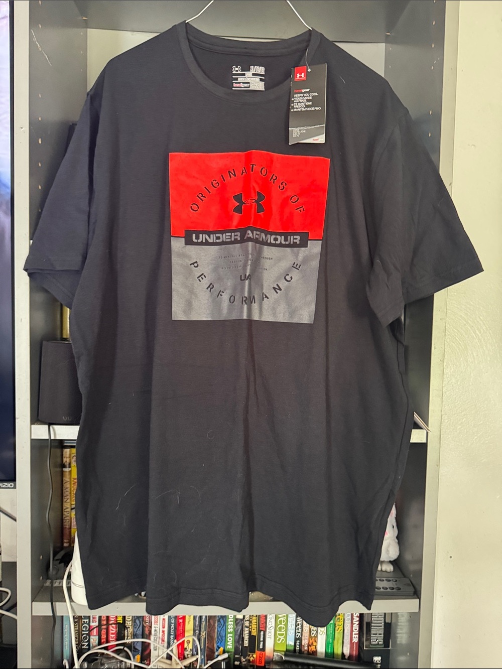 Under Armour Black Short-Sleeve Graphic Logo Tee with Red Accent NWT!